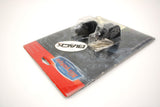 Adaptateur de repose-pieds avant Kuryakyn 8868