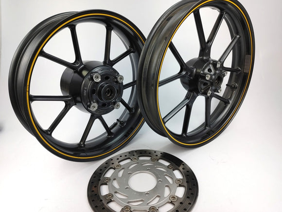 Ensemble de 2 roues avec disques Triumph usagé